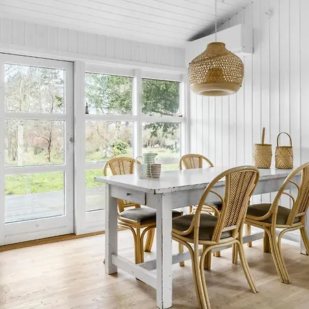 Дом отдыха 3 Bedroom Gorgeous In Рёдбю