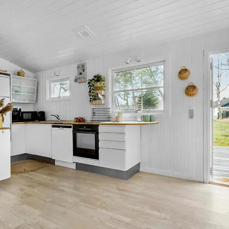 Дом отдыха 3 Bedroom Gorgeous In *