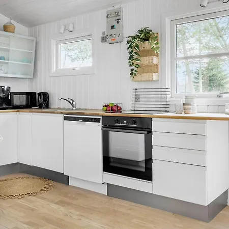Дом отдыха 3 Bedroom Gorgeous In