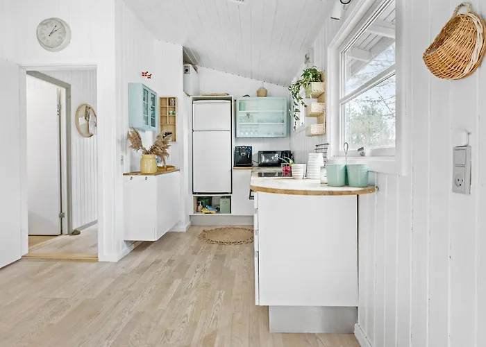 Holiday home 3 Bedroom Gorgeous In Rodby